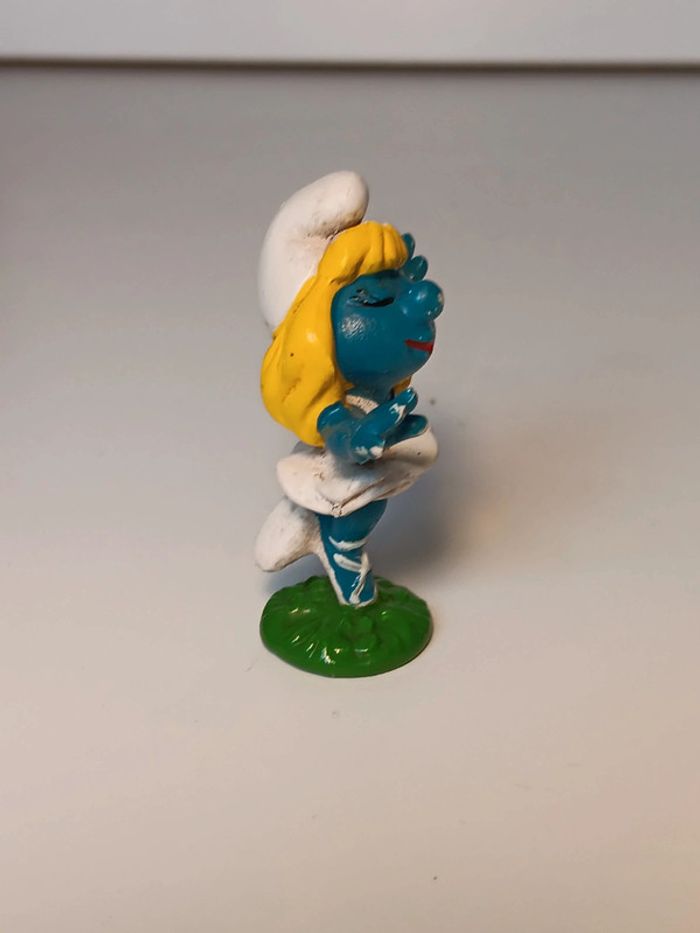 Figurine vintage Schtroumpfette schleich 4 W.germany - photo numéro 2