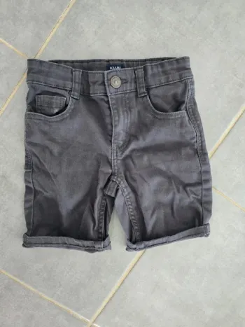 Short gris