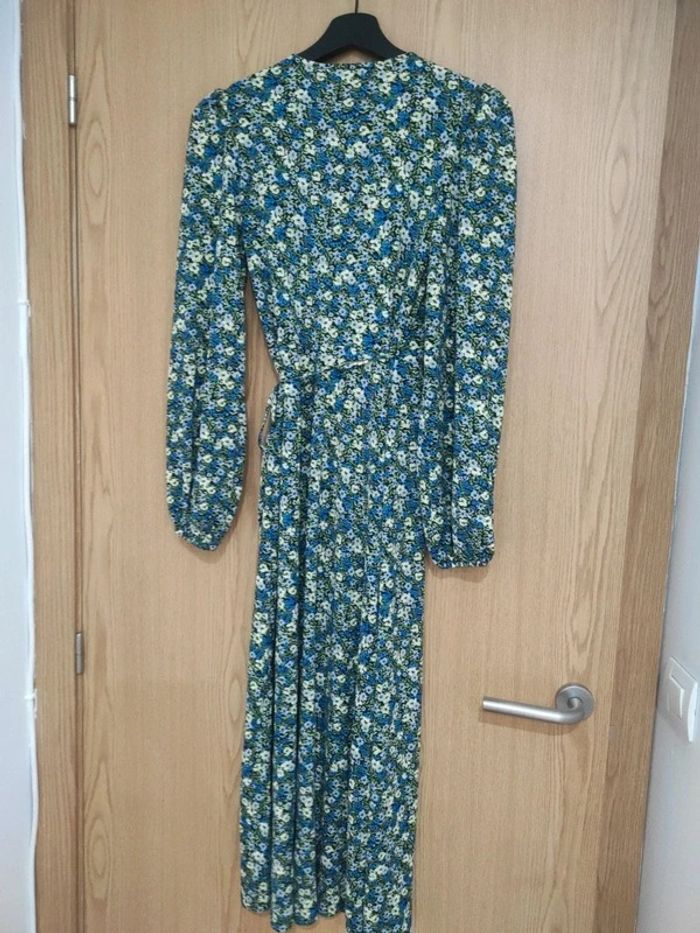 Mango. Robe MIDI pour femme à imprimé floral bleu. Neuve 💙 - photo numéro 2
