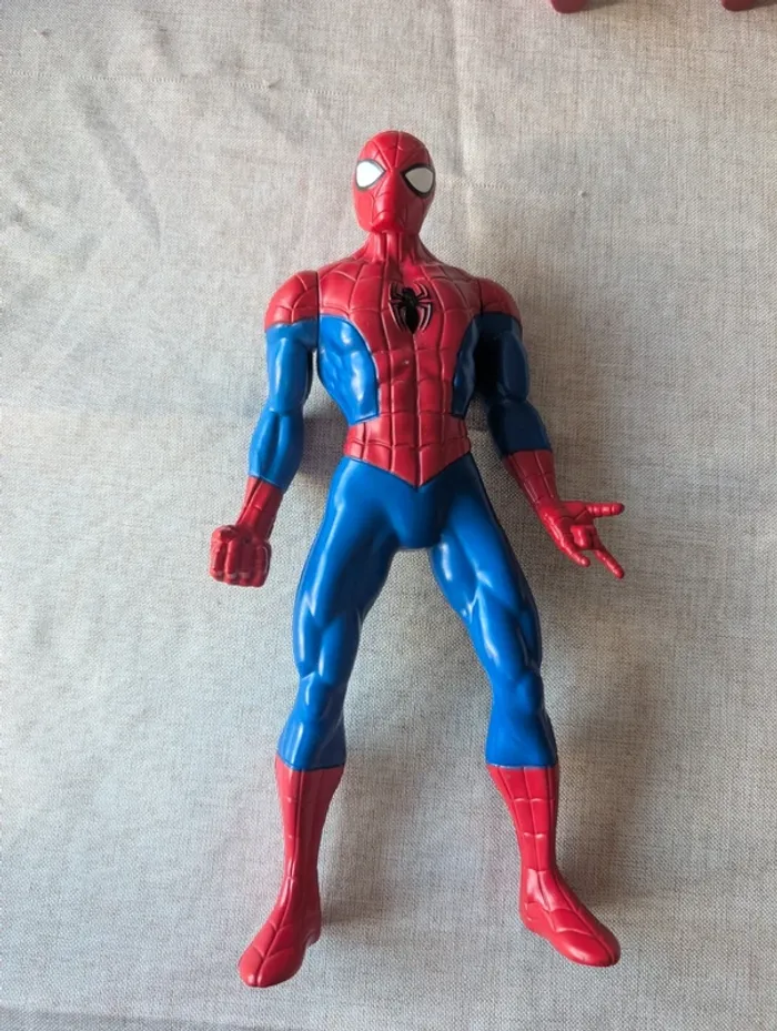 Figurine spiderman
