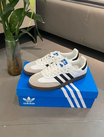Nouveau Adidas Originais Samba Noir et Blanc - Taille 39