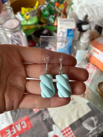 Boucles d’oreilles guimauves bleues