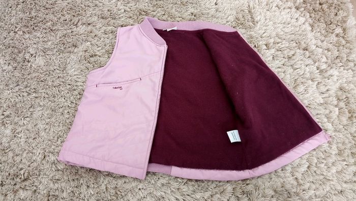 Veste sans manches motif asie 8 ans