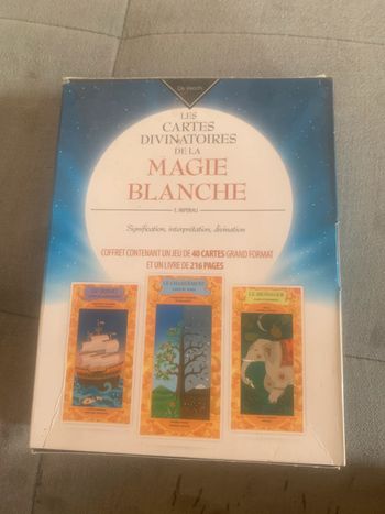 Les cartes noires de la magie blanche