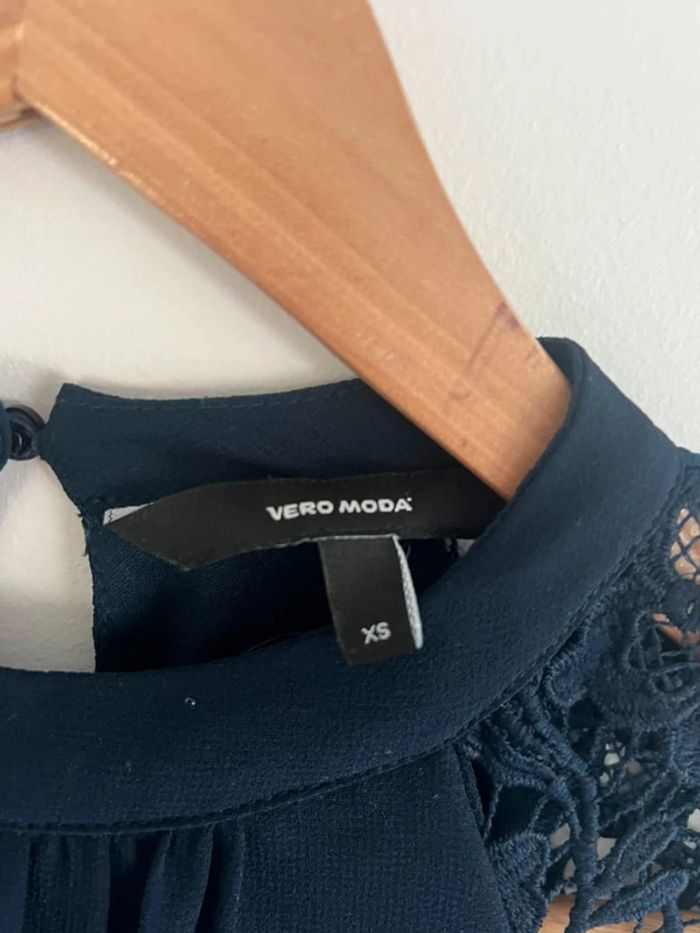 Robe bleu marine dentelle - photo numéro 4