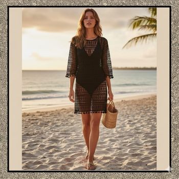 Robe Tunique Noire en Dentelle Ajourée. Taille 38