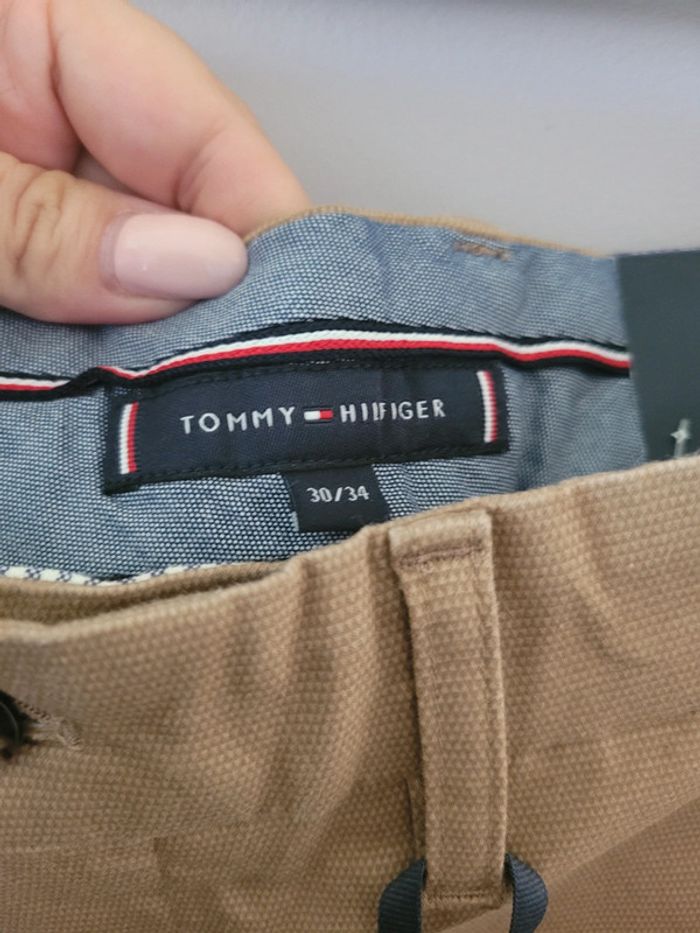 Pantalon chino taille 30W/34L Tommy Hilfiger neuf avec étiquette - photo numéro 3