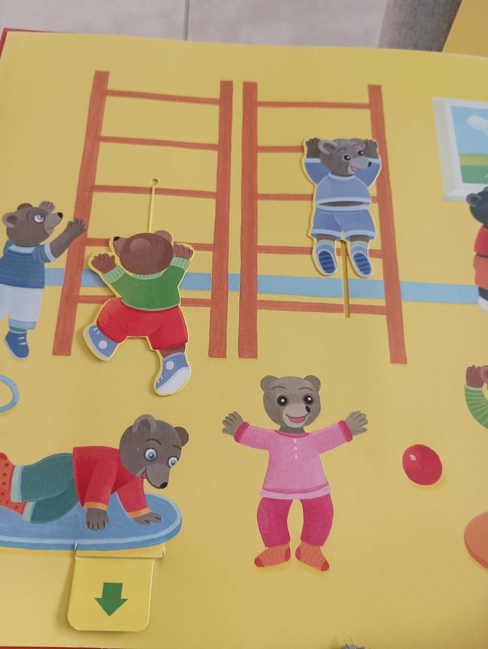 Grand Livre animé Petit ours brun a l'école - photo numéro 6