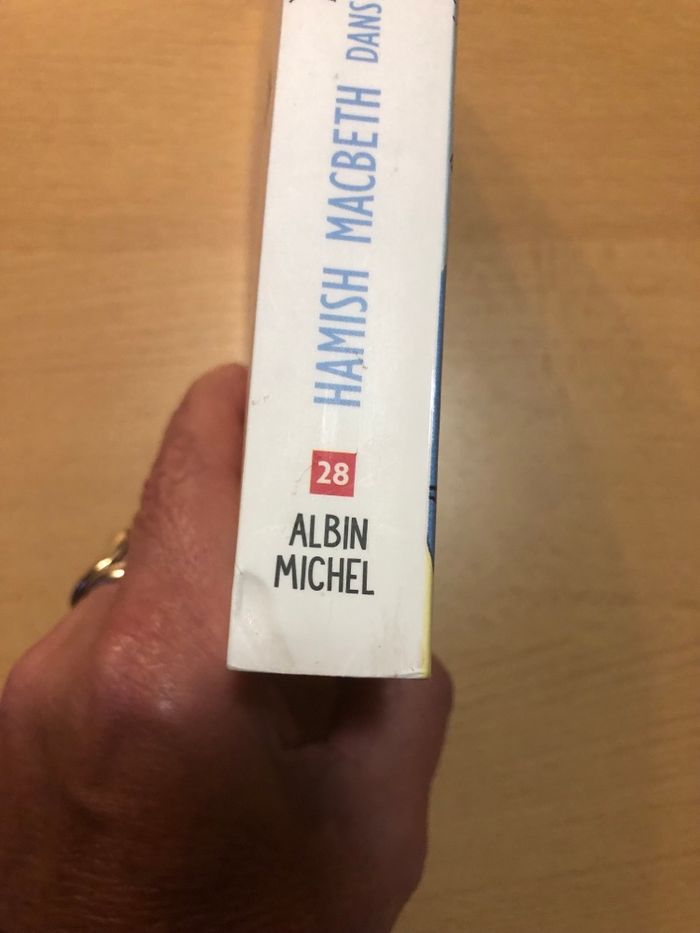 Livre broché cosy mystery « Hamish Macbeth » Tome 28 - photo numéro 4