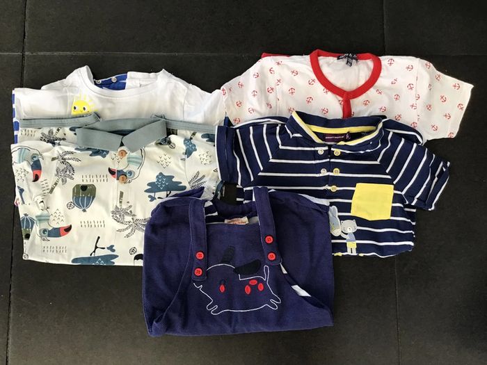 Lot vêtements 18 mois: barboteuses et salopette