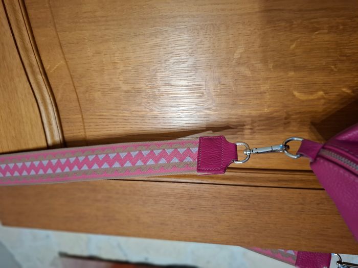 sac banane en cuir fuchsia - photo numéro 6