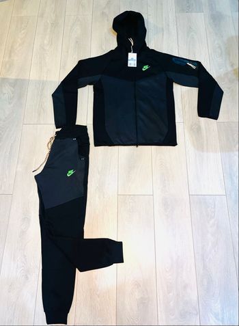 survetement nike tech fleece