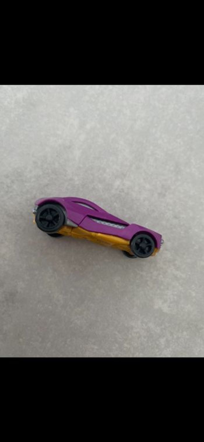 Jouet figurine voiture - photo numéro 8