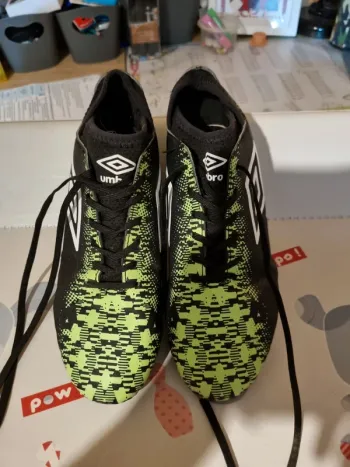 Chaussures football ou rugby