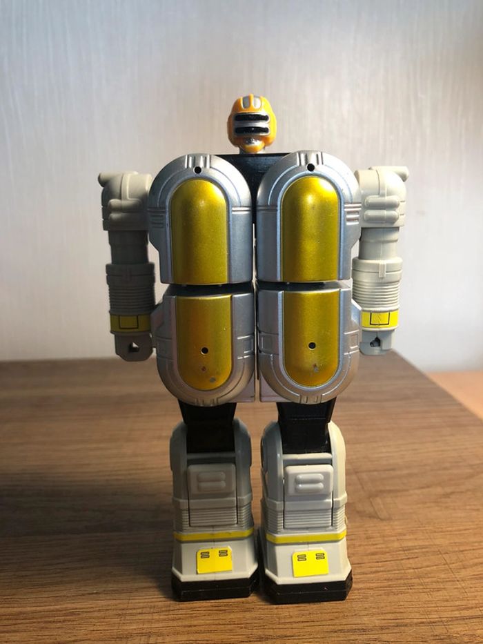 Power rangers bandai Megazord , chouriki sentai ohranger DX .