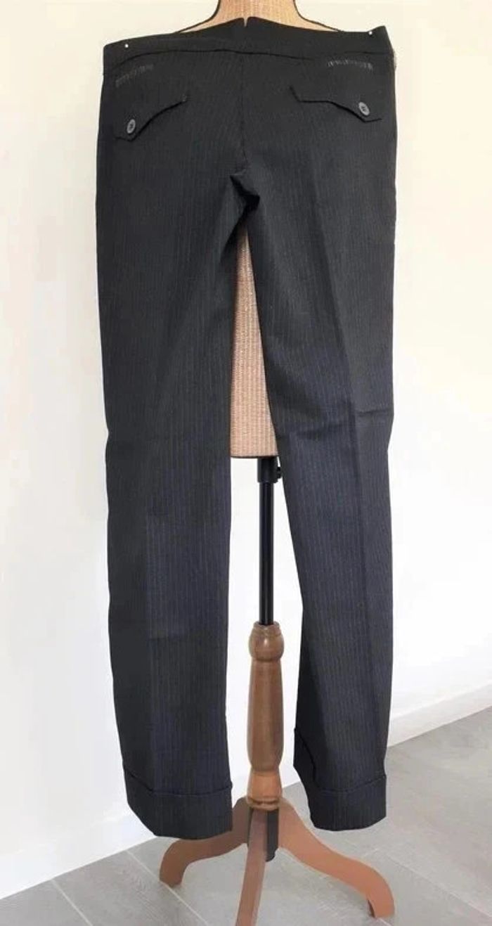 45 € Pantalon avec fines rayures Cop Copine taille 38 - photo numéro 4
