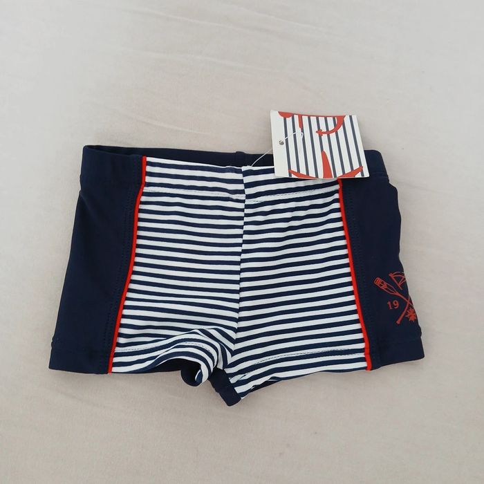 Maillot de bain 18m neuf
