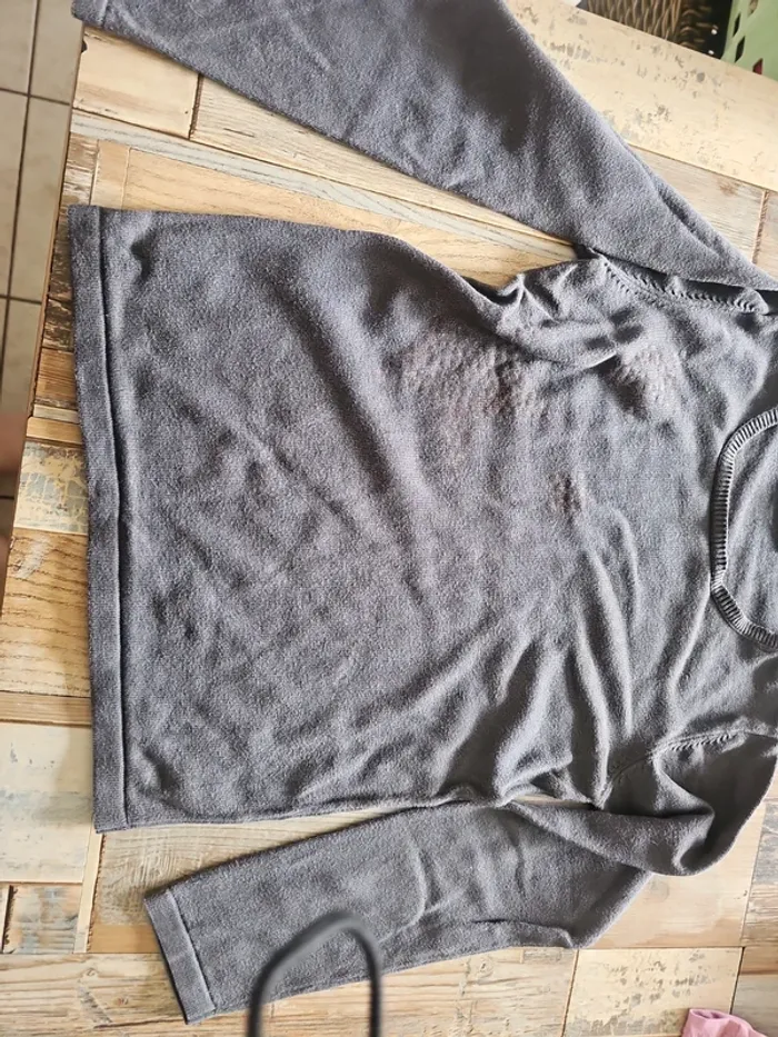 Lot  comprenant un pull plus un t-shirt long manche pour fille - photo numéro 5