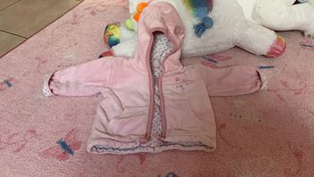 Veste chaude « jardin enchanté » avec capuche taille 9 mois