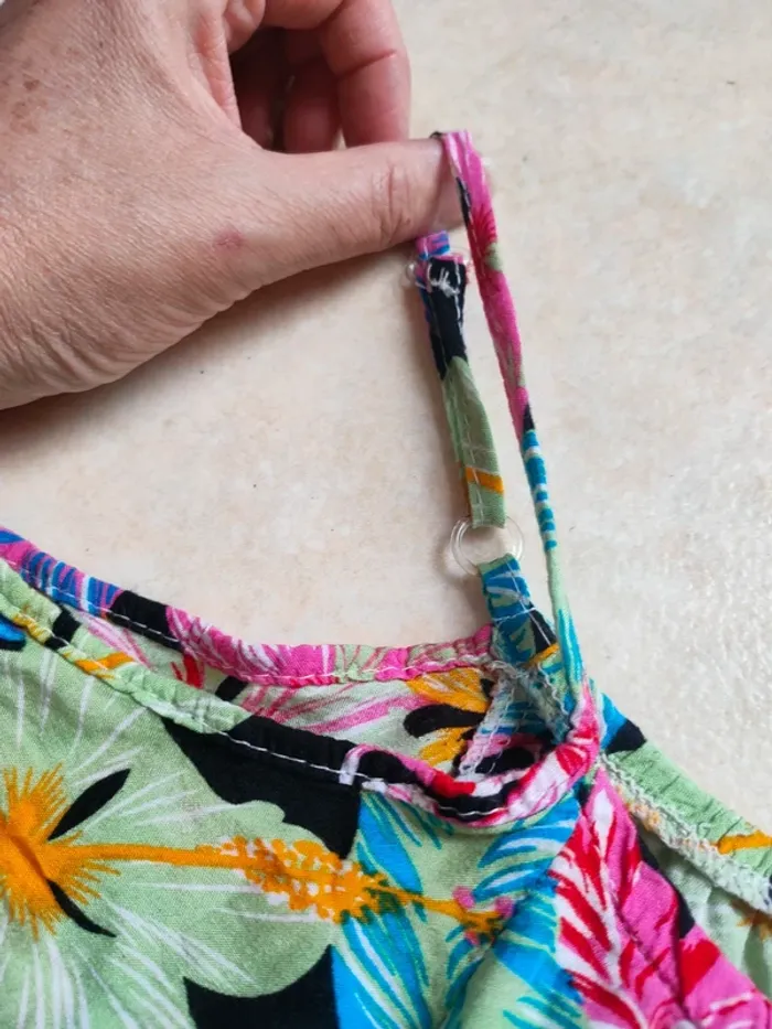 Combinaison short colorée thème fleurs 14 ans - photo numéro 6