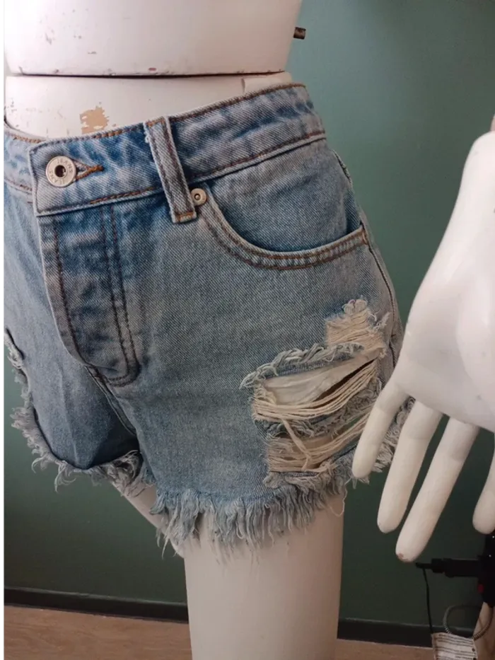 Short jean XL - photo numéro 3