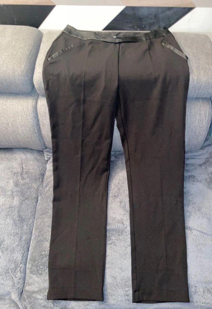 Pantalon noir élégant