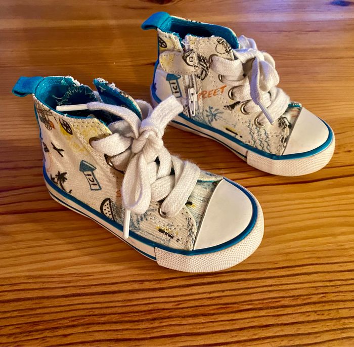 Baskets style converse montantes à zip