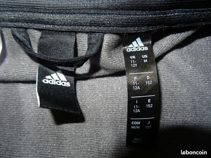 Veste légère pour garçon
Adidas Taille 11/12 ans - photo numéro 3