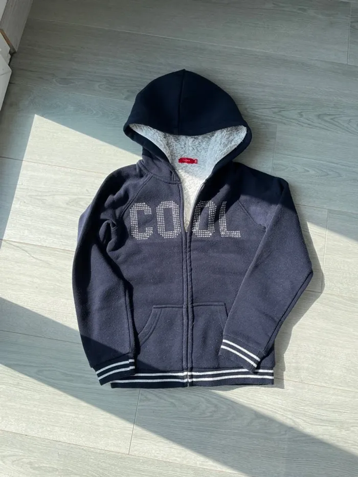 Gilet à capuche 10 ans