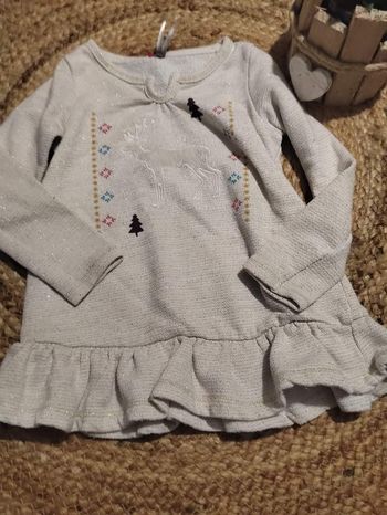 Robe 3 ans taille petit