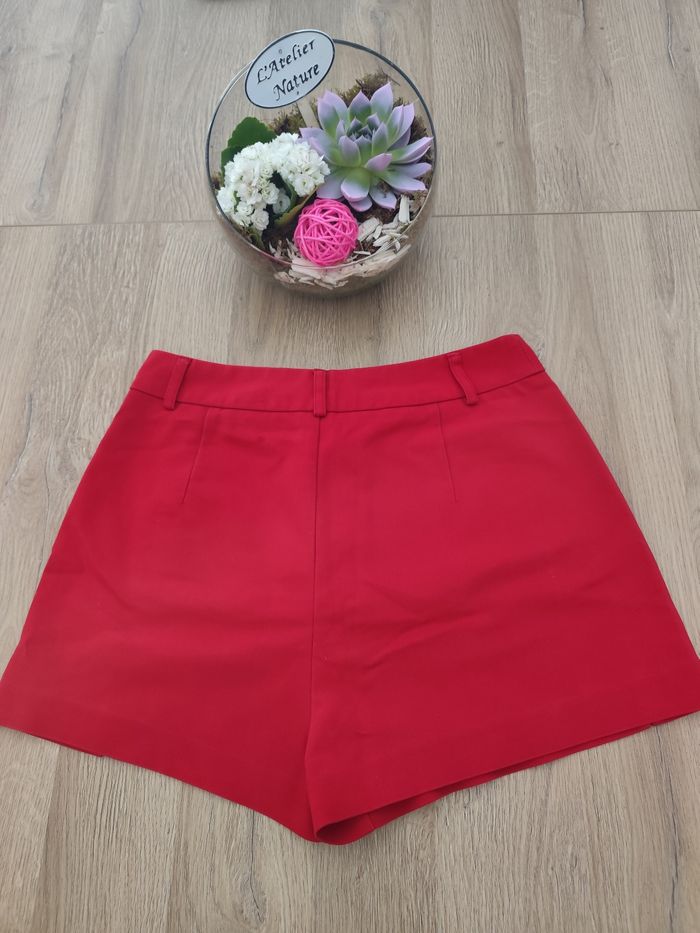Short rouge - photo numéro 2
