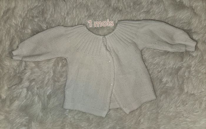 Brassière bébé fille blanche