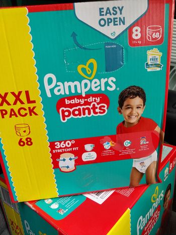 Lot de 2 cartons Pampers pants taille 8