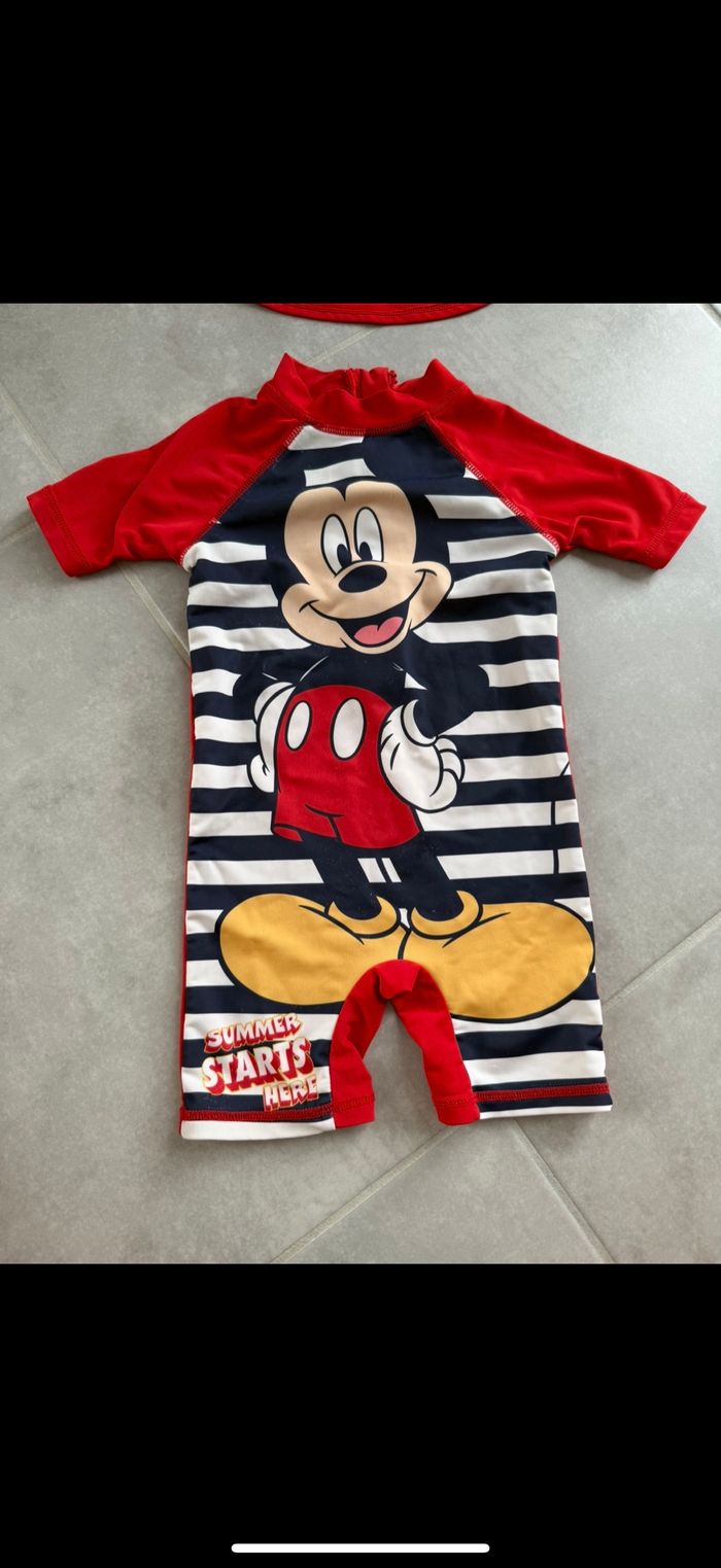 Combinaison de bain Mickey avec casquette - photo numéro 3