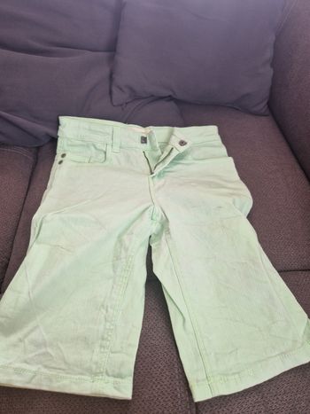 Short taille 7/8 ans