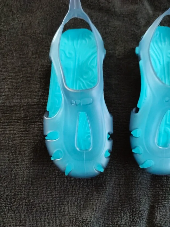 Chaussure garçon piscine ou mer - photo numéro 4