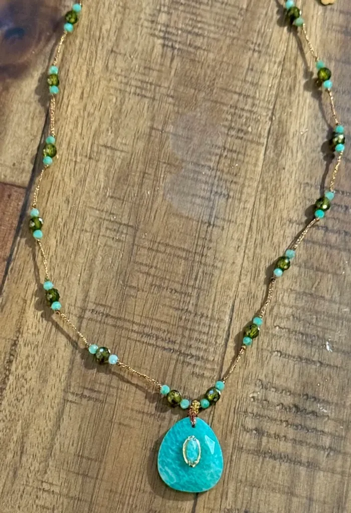 Collier habaha Paris cordons t mordorés perles et pavés jade vert finitions acier inoxydable or - photo numéro 3