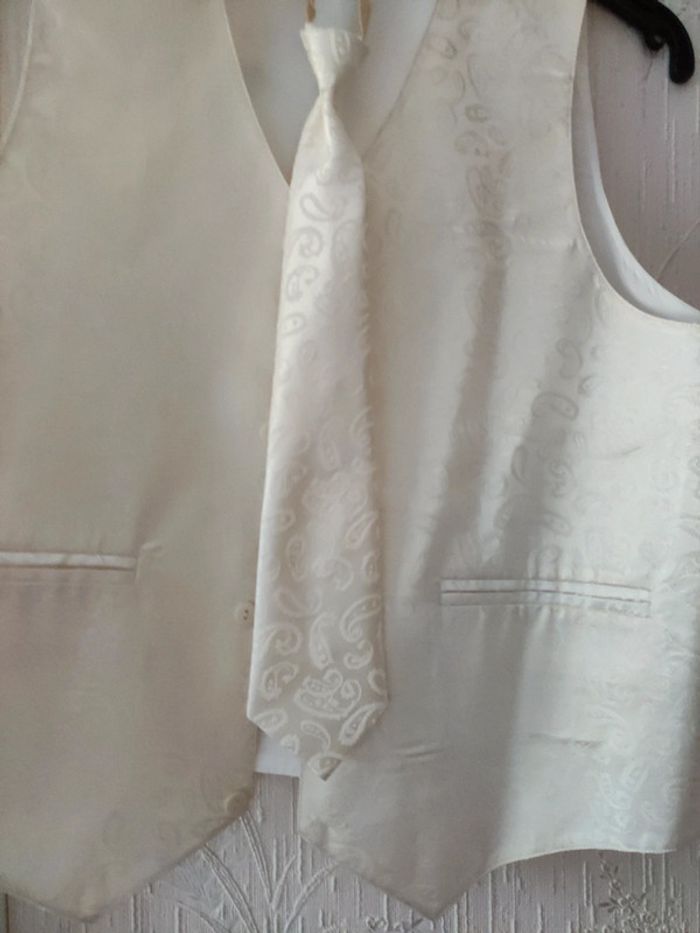 Boléro+cravate couleur écru 16 ans - photo numéro 2