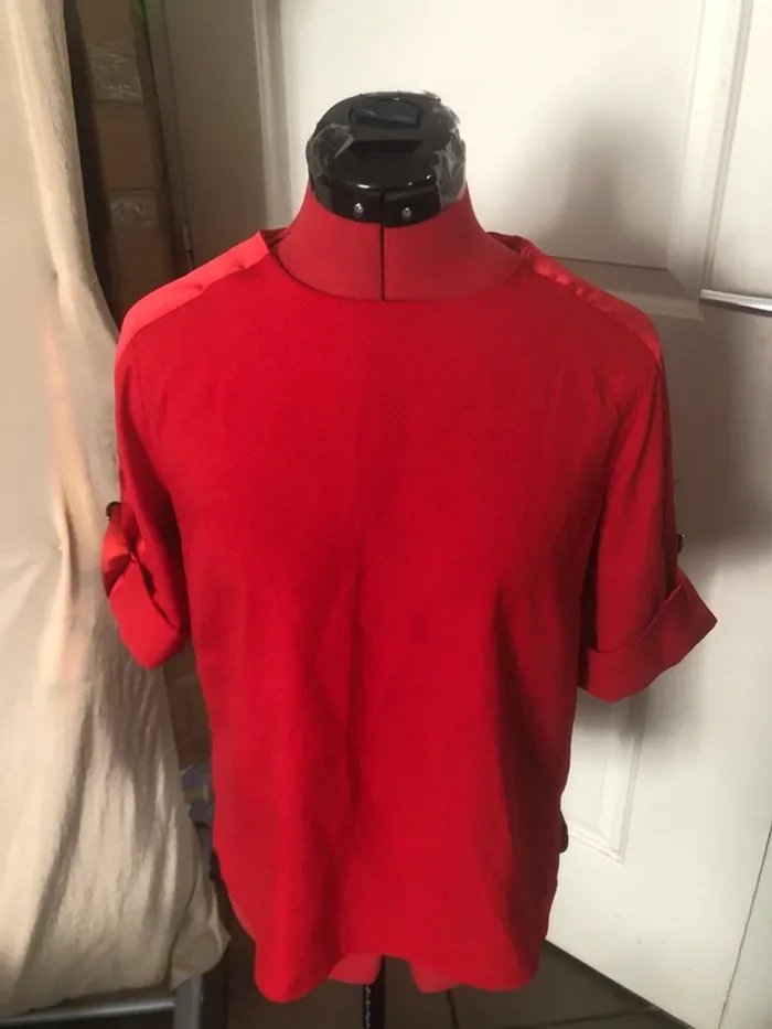 Blouse rouge T36 femme neuf 👚 - photo numéro 2