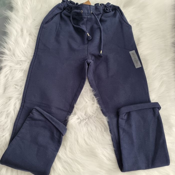 Neufs (non portés)🏷🤩🥰🌺⚘️  ensemble sweat et pantalon de jogging 8 ans fille 🌺⚘️ - photo numéro 3