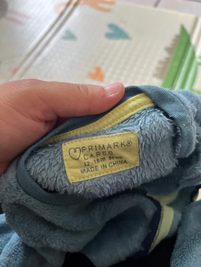 Pyjama chaud dinosaure 18-24 mois – Primark - photo numéro 2