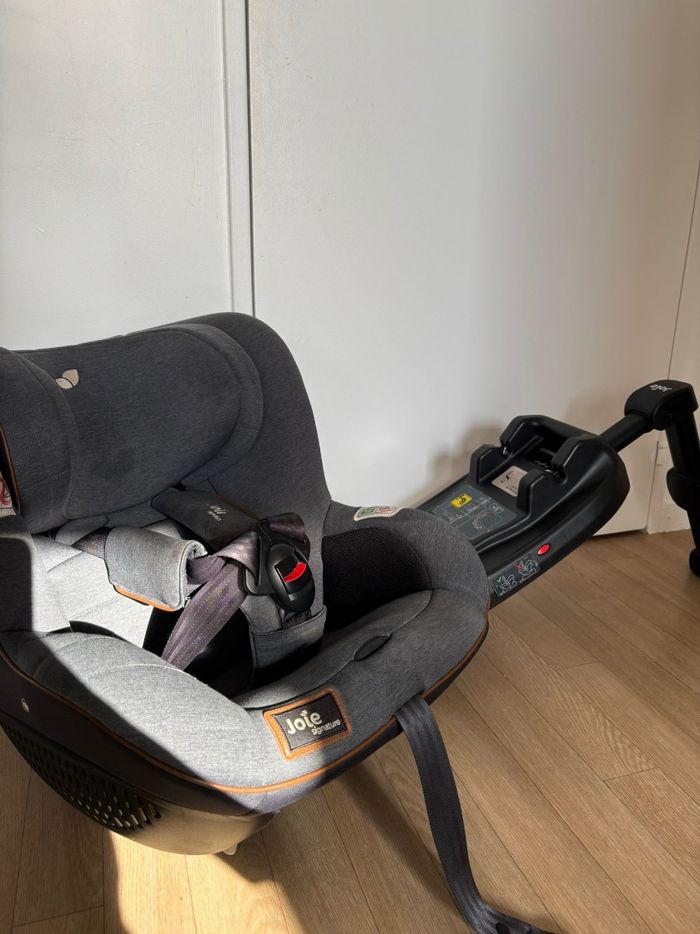 Ensemble poussette+ cosy+ siège auto + base isofix - photo numéro 7