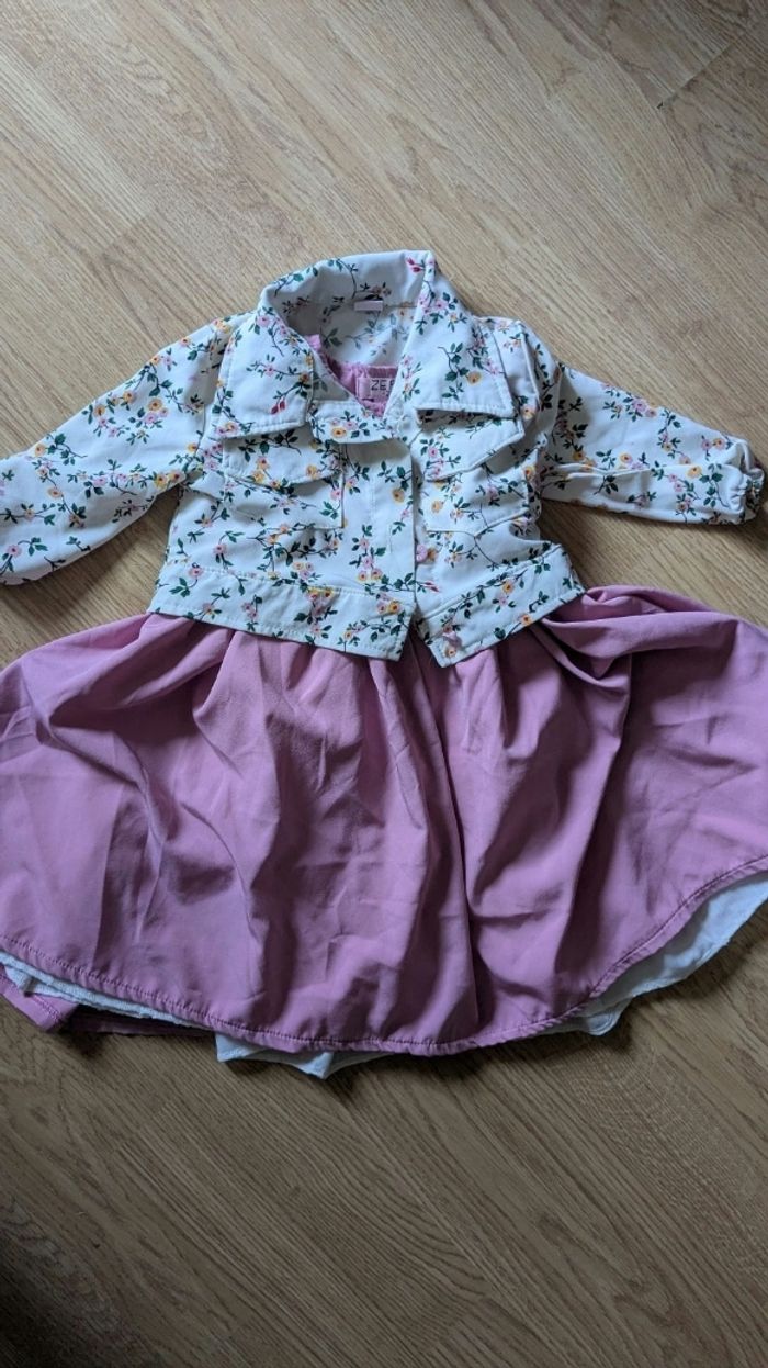 Robe avec gilet léger 2 ans
