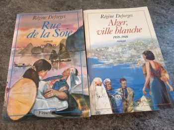 Lot de 2 livres de Régine Deforges