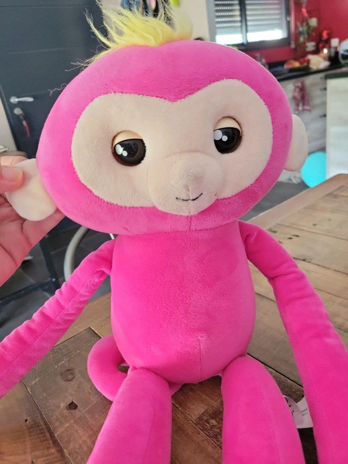 Peluche singe Fingerlings - photo numéro 2