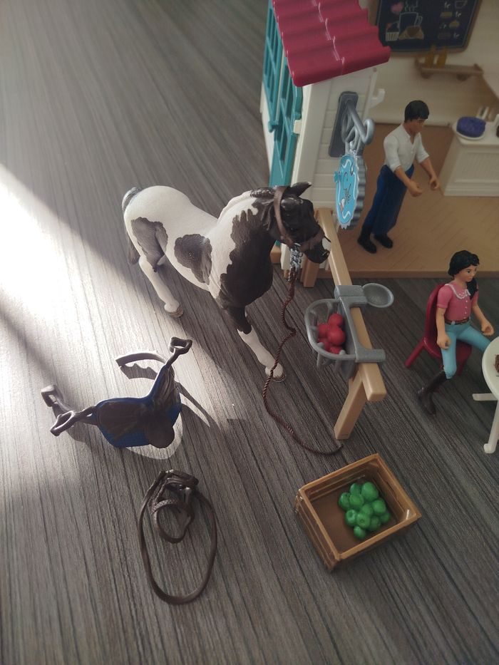 Café des cavaliers SCHLEICH - photo numéro 6