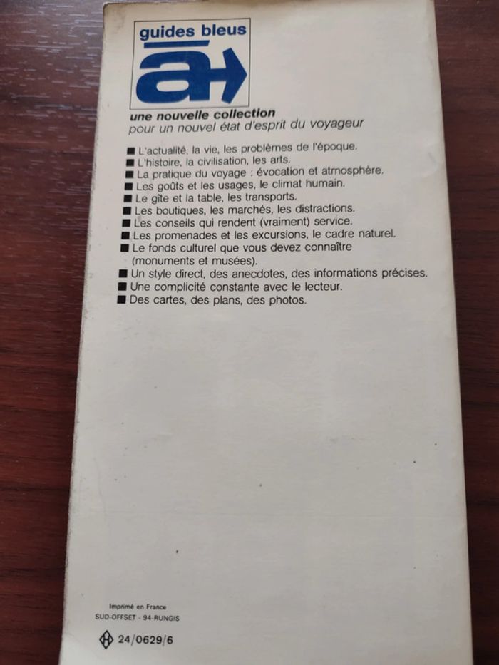 Guides bleus, À Hong Kong Singapour et Manille - photo numéro 2