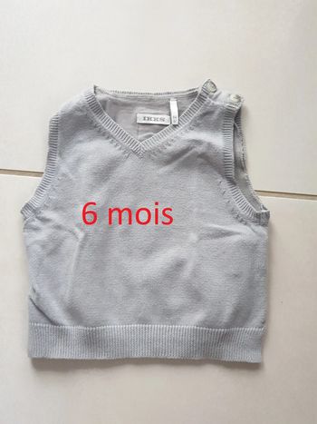 1 pull sans manche gris 6 mois 67 cm marque IKKS comme neuf