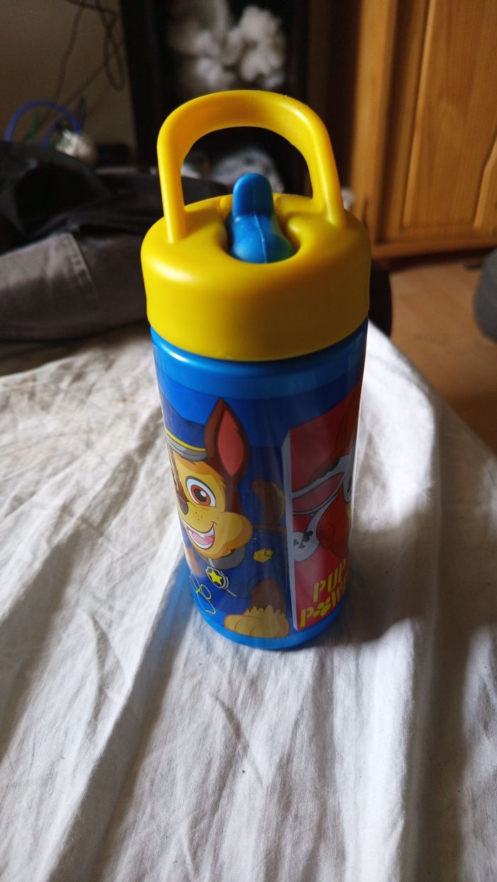 Gourde enfant Paw Patrol avec poignée et bec pliable - photo numéro 2