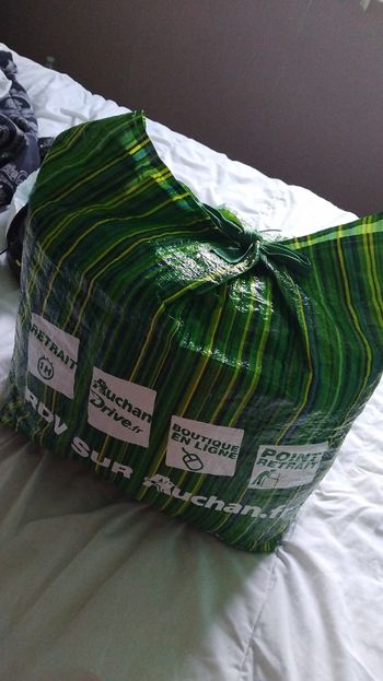 Vend sac d'affaires bébé fille 1/3 mois 30 le tout.